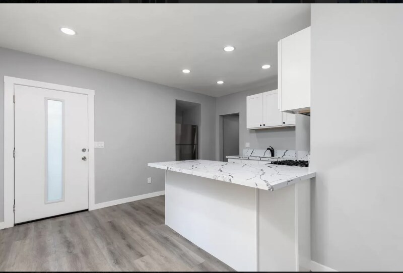 Building Photo - 37451-37452 Boundary St