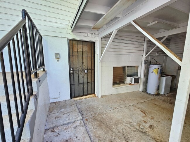Building Photo - 1 Bed 1 Bath Apartment. No parking