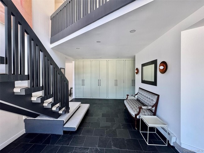 Building Photo - 222 Hurley Rd