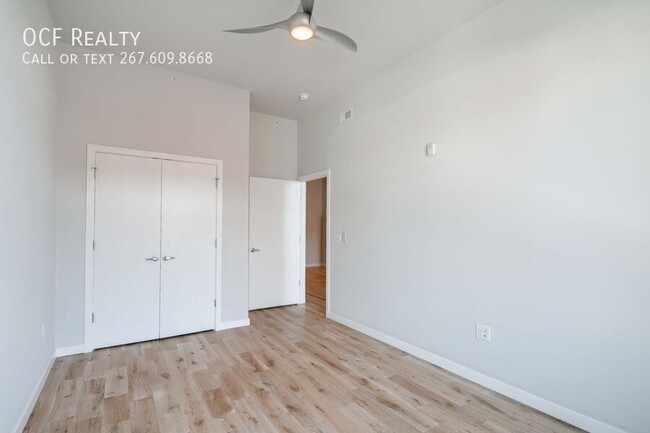 Building Photo - 412 S 13th St