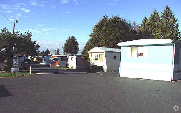 Building Photo - Cedar Shade Mobile Home Park