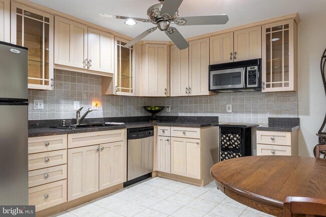 Building Photo - 4705 Rippling Pond Dr