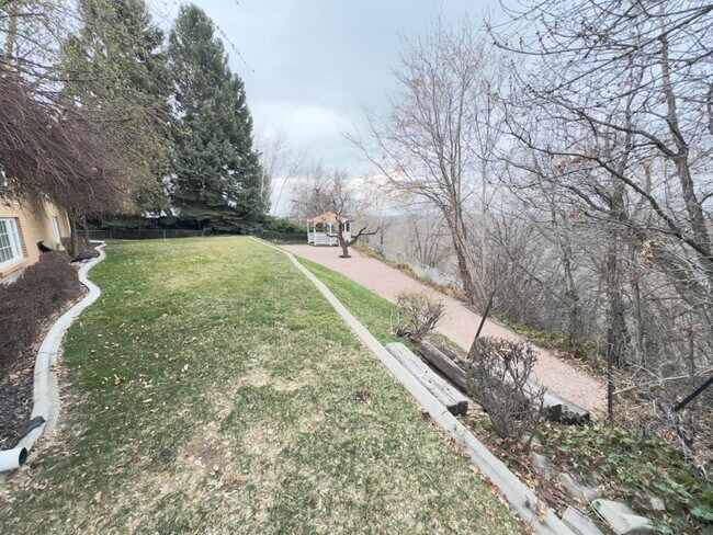 Building Photo - 3207 Apache Ln