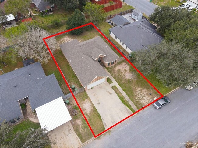 Building Photo - 23 Tulip Cir