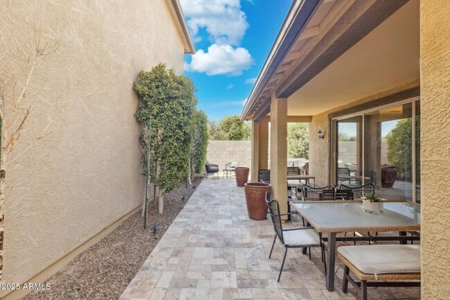 Building Photo - 3 Bedroom 2.5 Bathroom Paseo Place Home