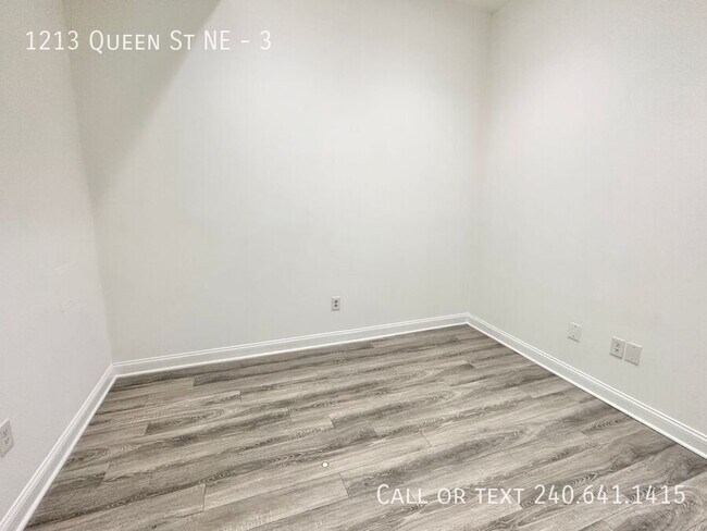 Building Photo - 1213 Queen St NE