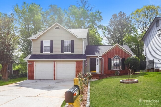 Primary Photo - 3756 Sandy Shoals Ln