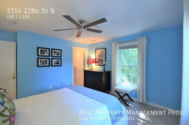 Building Photo - 3314 22nd St N