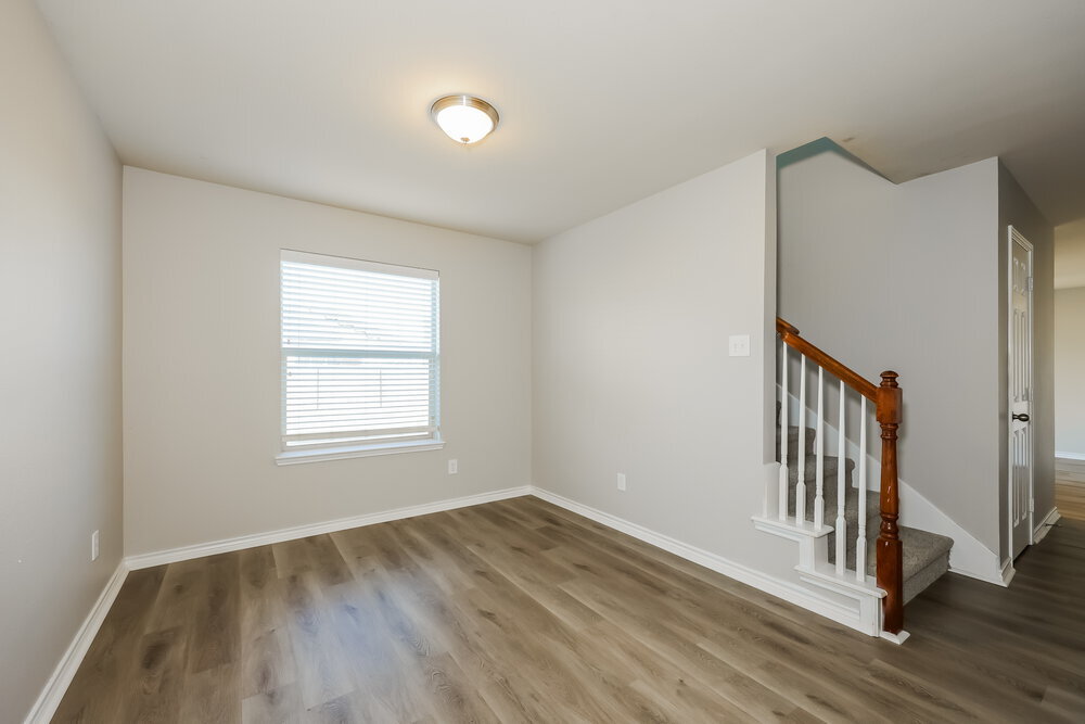 Building Photo - 1204 Boxwood Dr