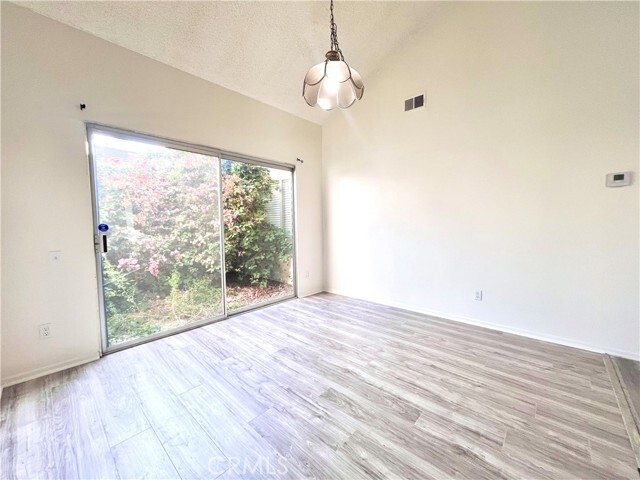 Building Photo - 21 Sandpiper