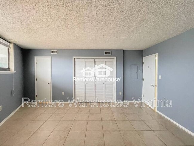 Building Photo - 1222 E Ocean View Ave