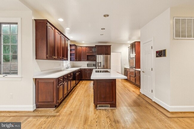 Building Photo - 2527 Hunter Mill Rd