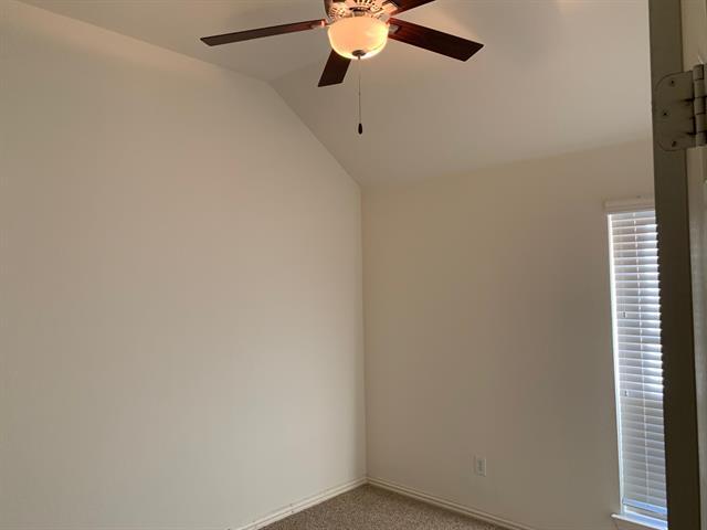 Building Photo - 1017 Somerset Cir