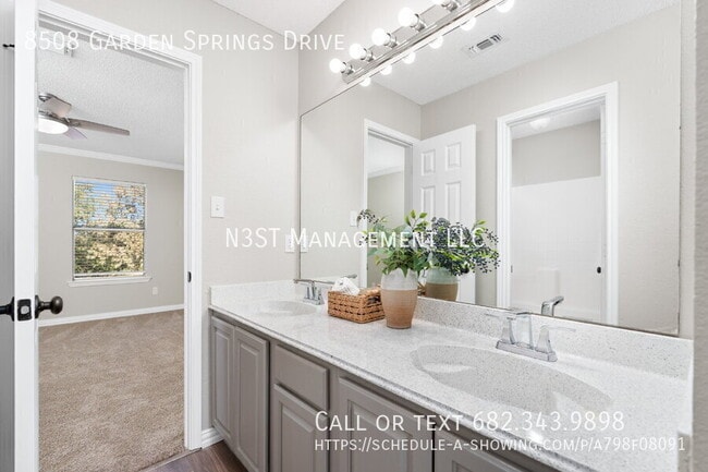 Building Photo - 8508 Garden Springs Dr