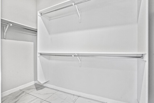 Building Photo - 8937 Mount Rushmore Ln