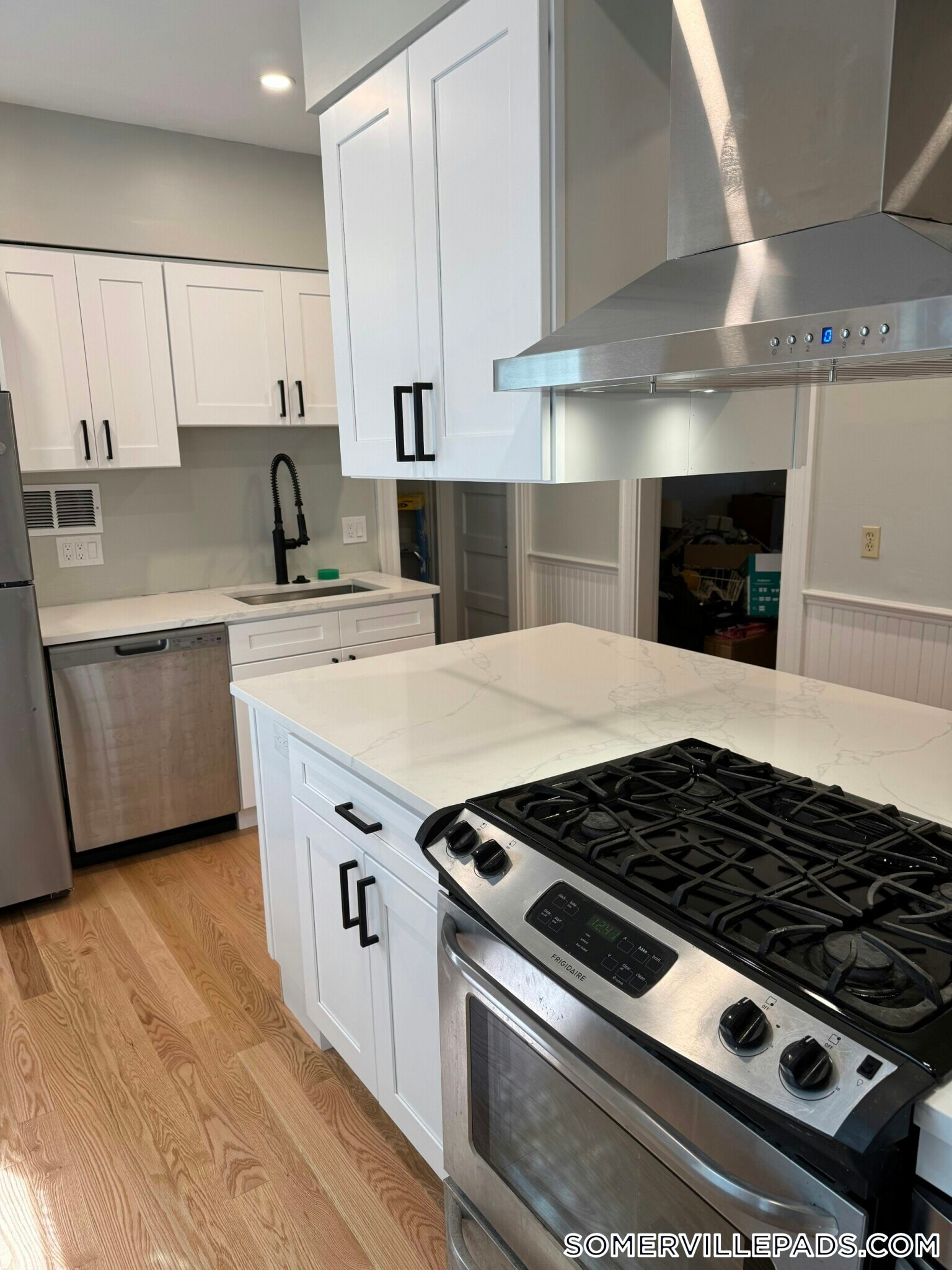 Building Photo - 57 Hawthorne St