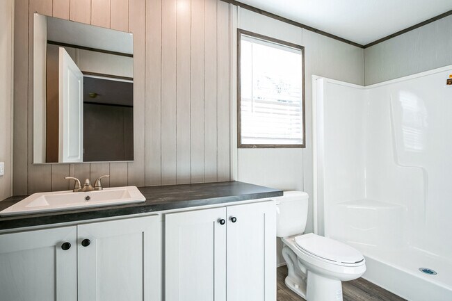 Building Photo - 1915 Cardell Rd