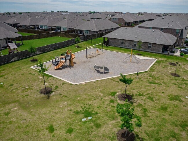 Building Photo - 2305 Caroline St