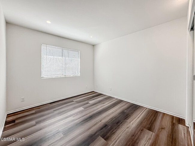 Building Photo - 655 Arroyo Oaks Dr