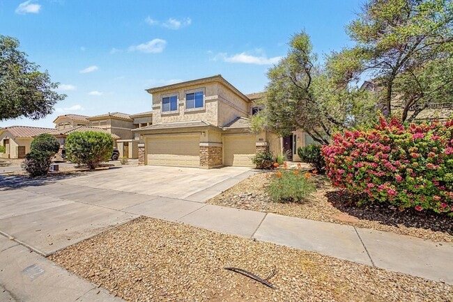 Building Photo - 472 W Pelican Dr
