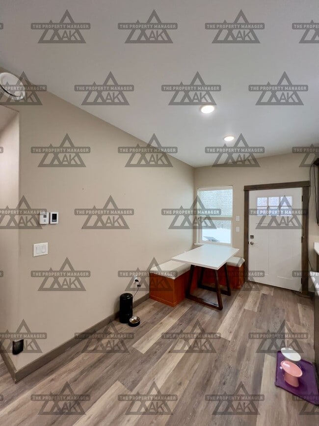 Building Photo - Beautiful 3-Bedroom, 2-Bath Home in North Pole / 2-Car Garage & Pet Friendly!