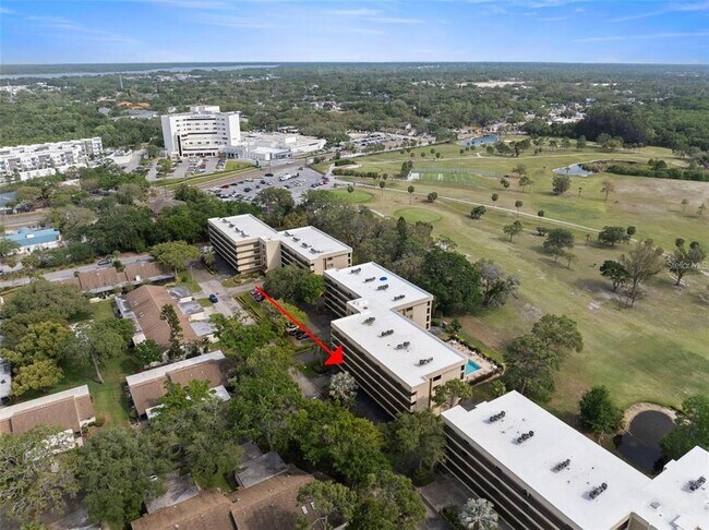 Building Photo - 1817 Golf View Dr