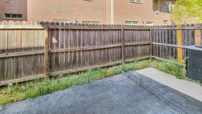 Building Photo - 168 Forest Dr Loop