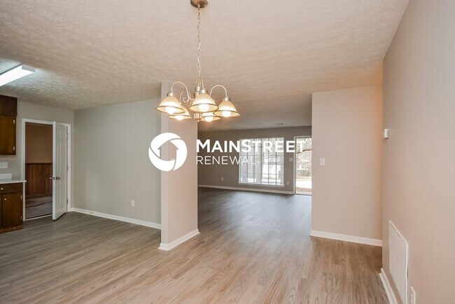 Building Photo - 4 Bedroom Pet-Friendly Home in Ellenwood, GA with Main Street Renewal