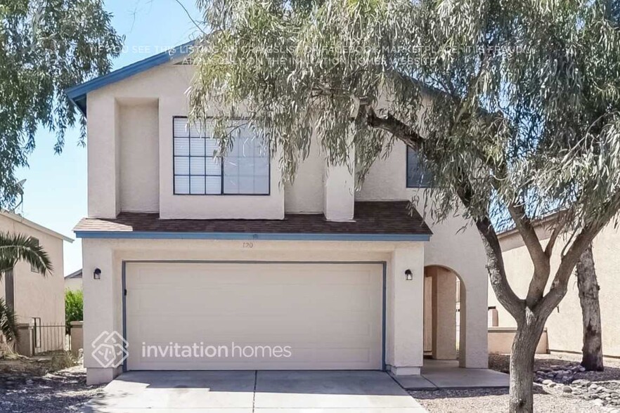 Primary Photo - 921 S Val Vista Dr