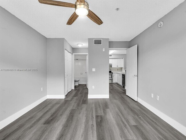 Building Photo - 2071 Renaissance Blvd