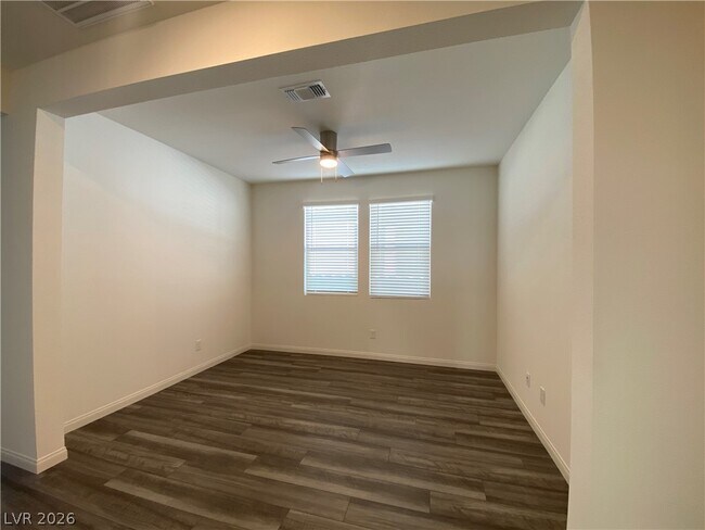 Building Photo - 4231 Scarlet Cob Ave