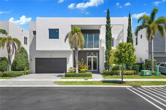 Building Photo - 9915 NW 75th St