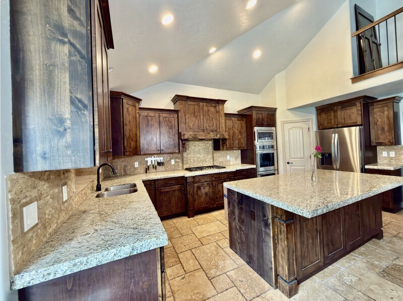 Building Photo - 301 W Birch Dr
