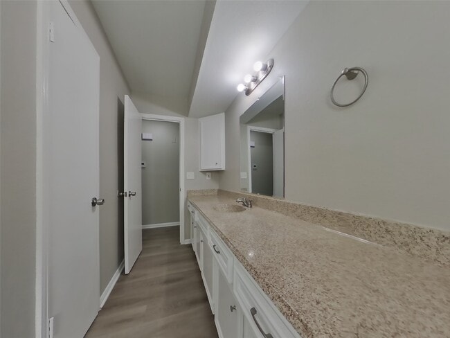 Building Photo - 10406 Kirkwren Dr