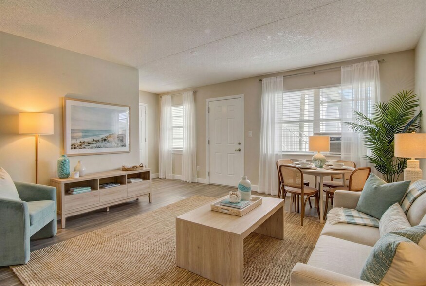 Building Photo - Stillwater Cove