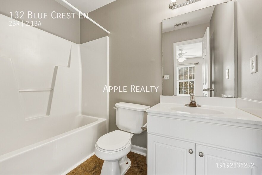 Building Photo - 132 Blue Crest Ln