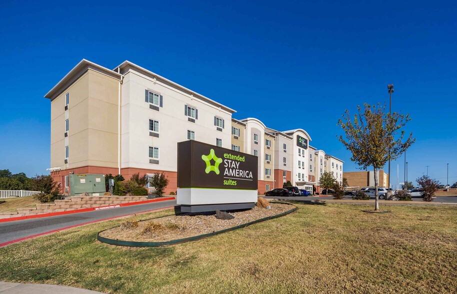 Building Photo - Furnished Studio-Lawton - Fort Sill