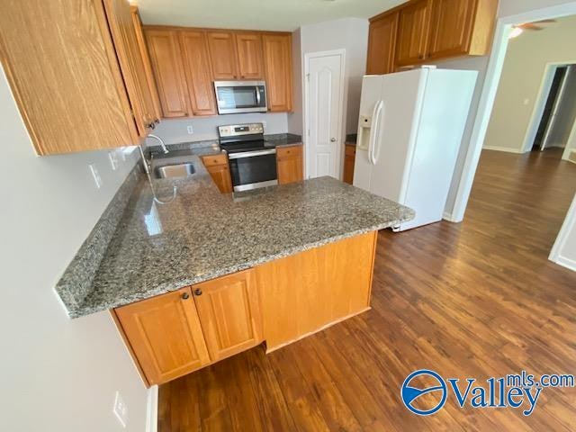 Building Photo - 135 Potters Wheel NW