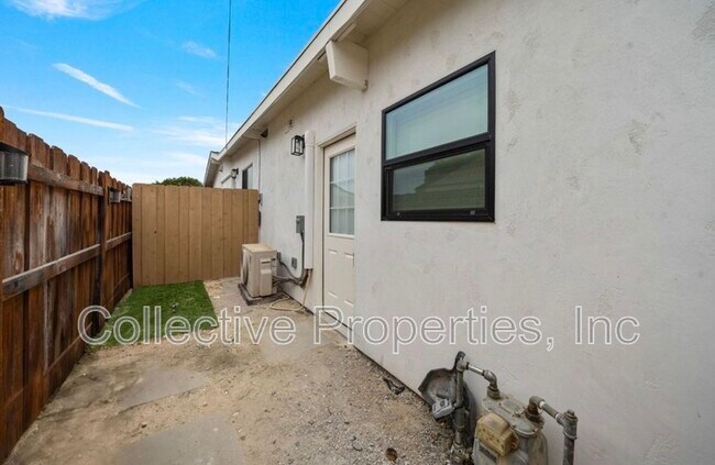 Building Photo - 6842 Estrella Ave