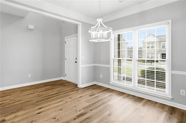 Building Photo - 113 Greenbrier Way