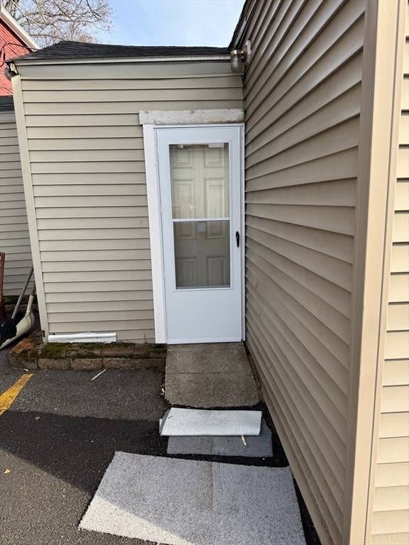 Building Photo - 255 River St