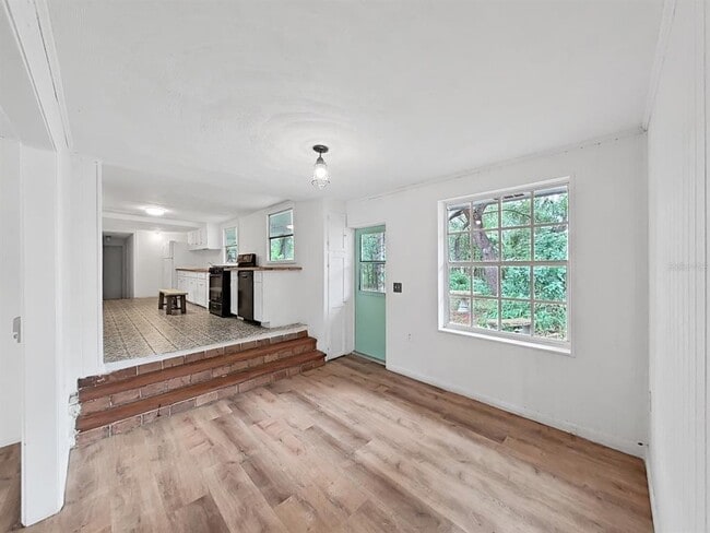 Building Photo - 7332 Sealawn Dr