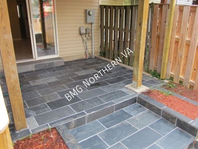 Building Photo - 14306 Newbern Loop
