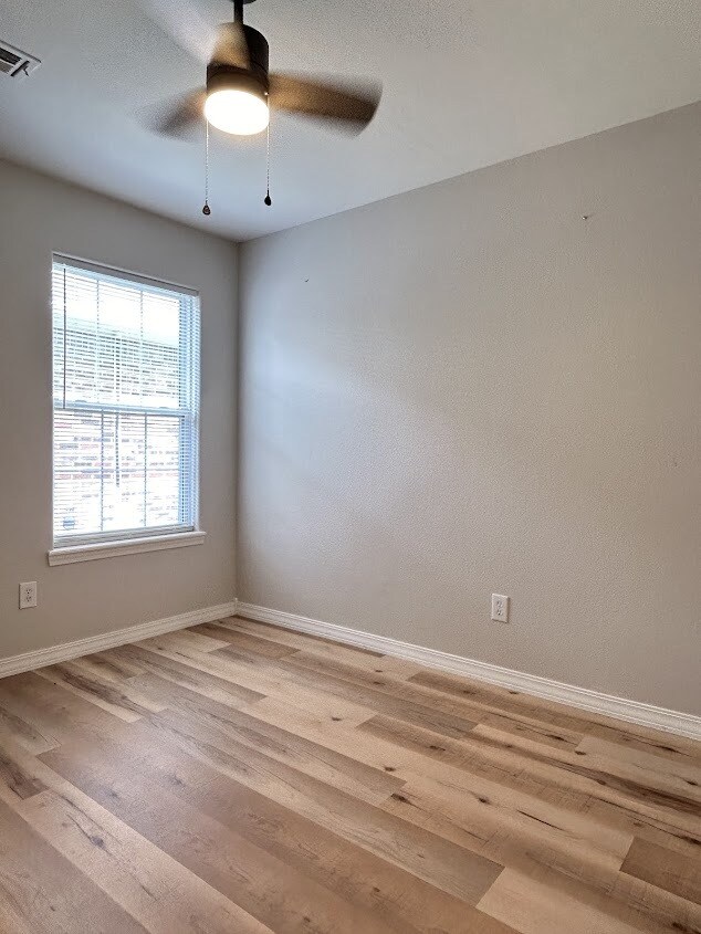 Building Photo - 12 Valley View Cir