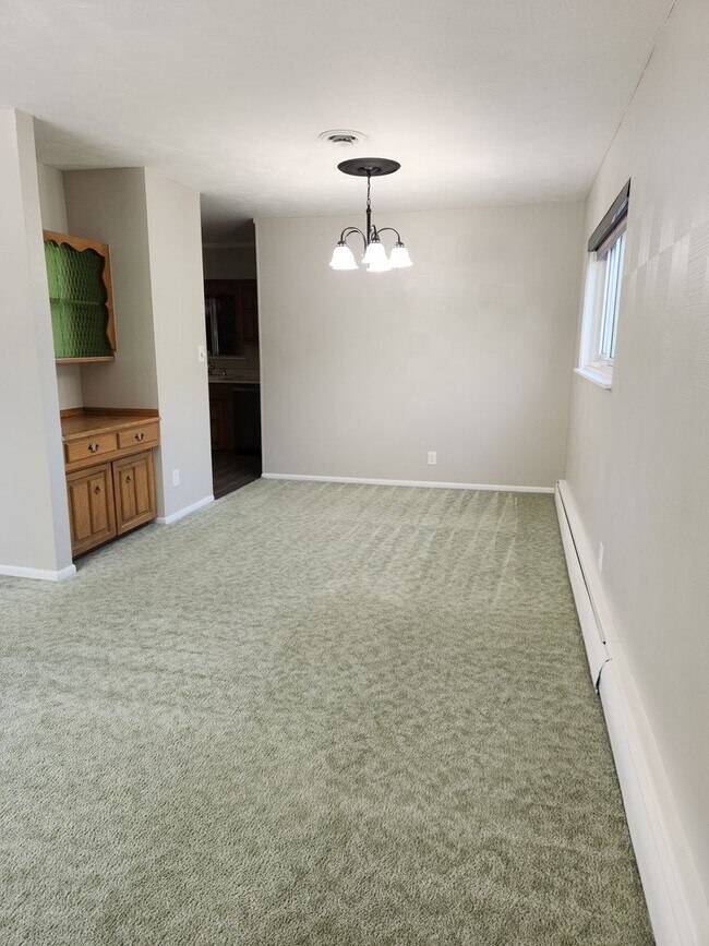 Building Photo - Welcome Home! Beautiful house in Lakewood!