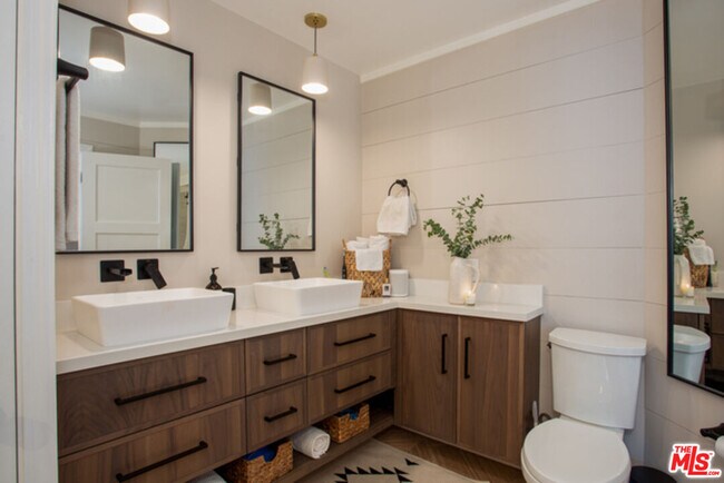 Building Photo - 8130 Redlands St