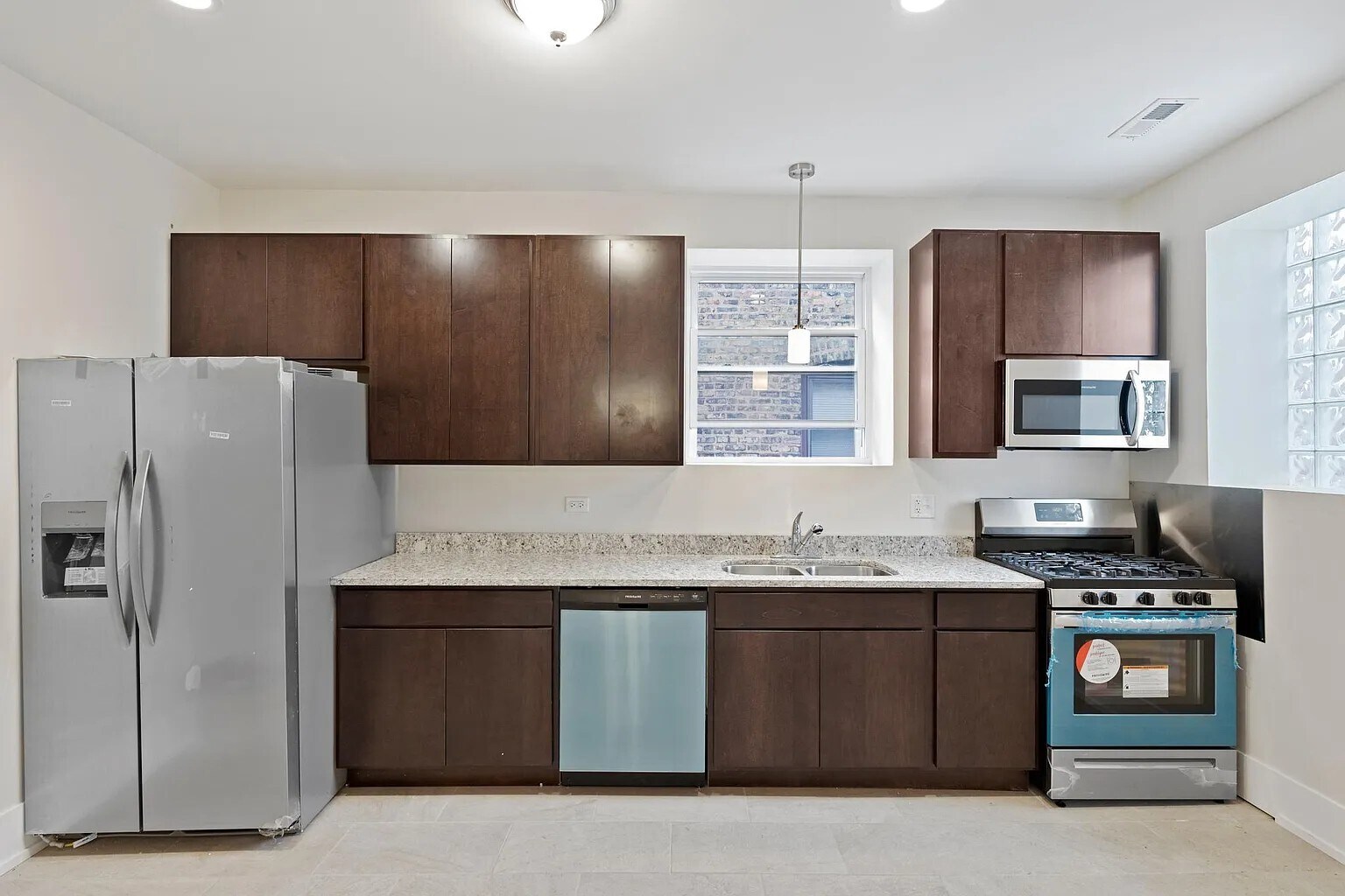 Building Photo - 6041 S Saint Lawrence Ave