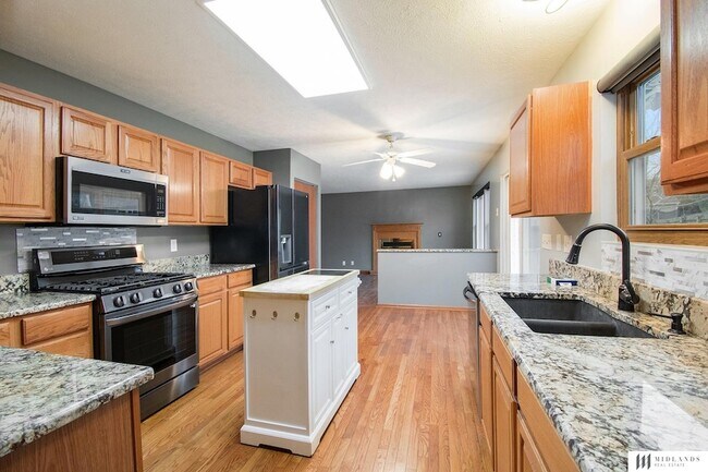 Building Photo - 2605 Rahn Blvd