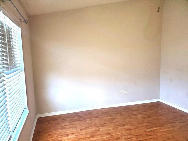 Building Photo - 1411 Sedgwick Dr