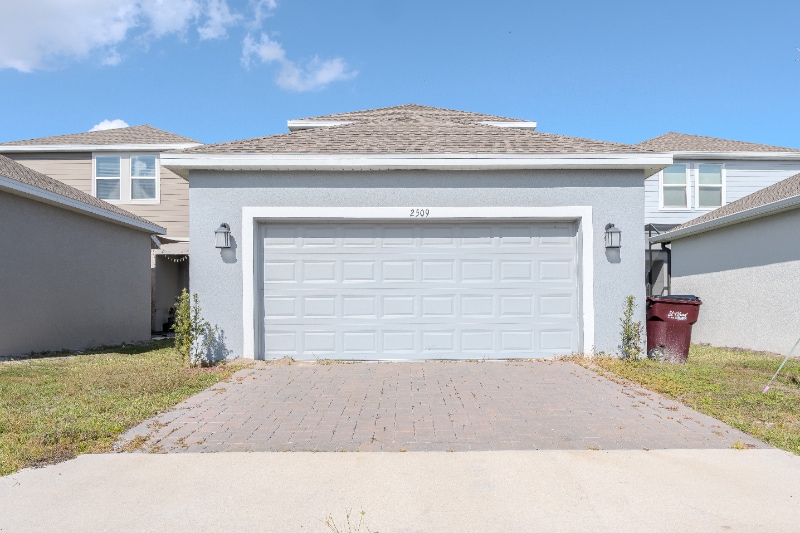 Building Photo - 2509 Relaxing Ln